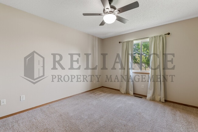 Building Photo - 1318 N Aksarben Ct