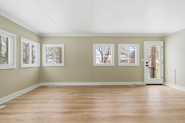 Building Photo - 2029 Ferdon Rd