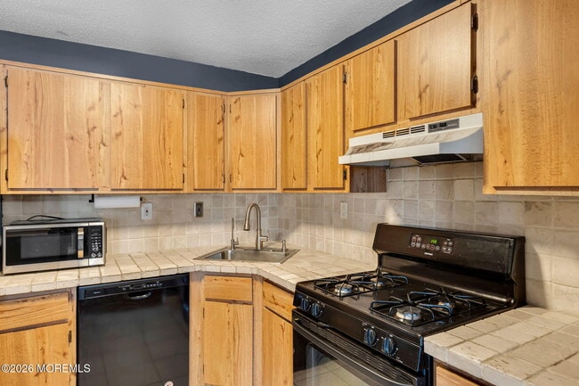 Building Photo - 106 Frontier Way