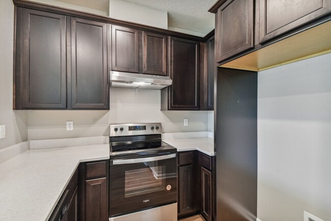 Building Photo - 9798 Fiddleback Ln
