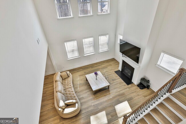 Building Photo - 11 Alcovy Trl