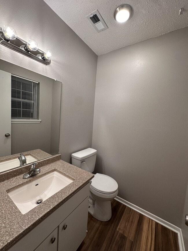 Building Photo - 4708 Pinson Dr