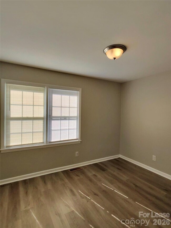 Building Photo - 6817 Deanwood Pl