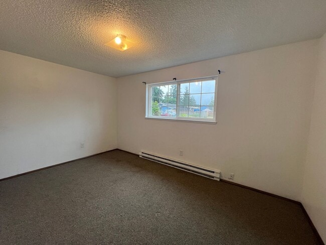 Building Photo - 11759 Gable Ave SW