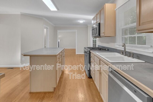 Building Photo - 8402 Trolley Ct