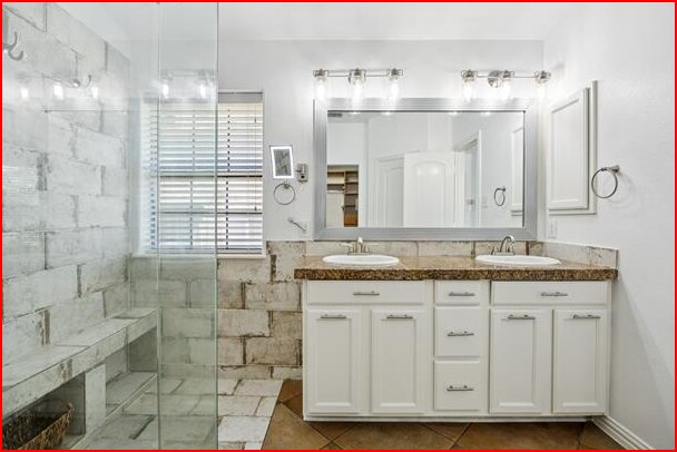 Building Photo - 1503 Biltmore Ln