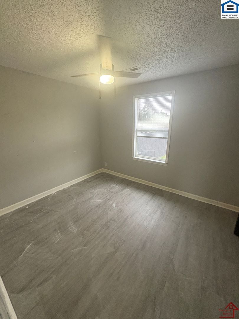 Building Photo - 425 Revels Dr