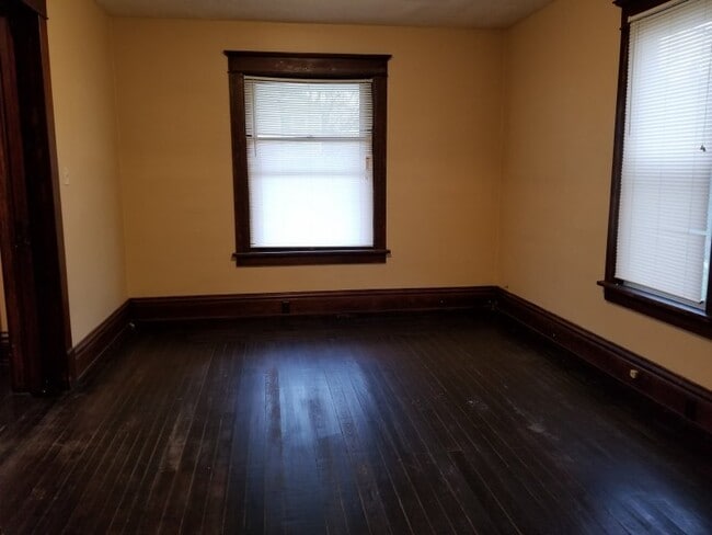 Building Photo - 235 W Columbia St