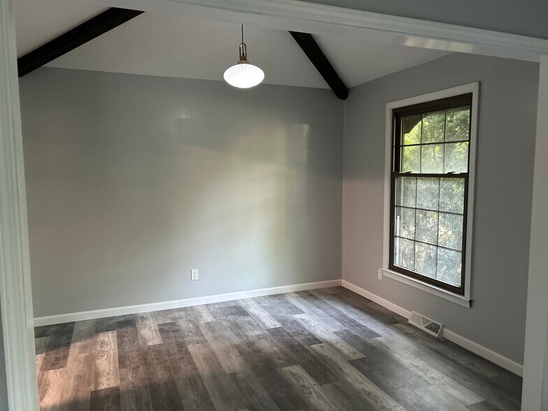 Dining Room - 11203 NW 58th St