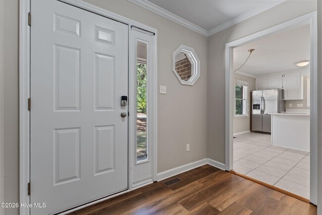 Building Photo - 24 Spring Lake Dr