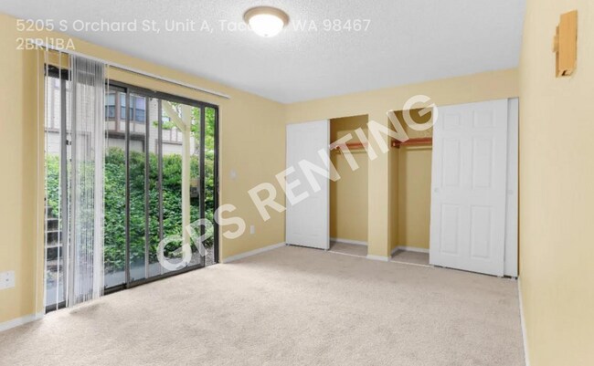 Building Photo - Peaceful Living in University Place – Bright, Spacious & Move-In Ready + $300 Move-In Special!