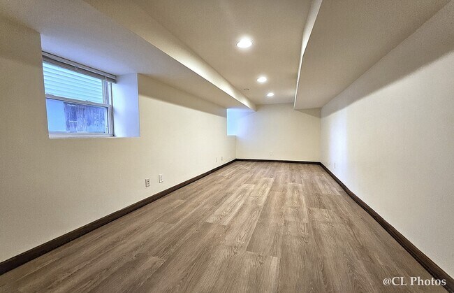 Building Photo - 2307 N Spaulding Ave