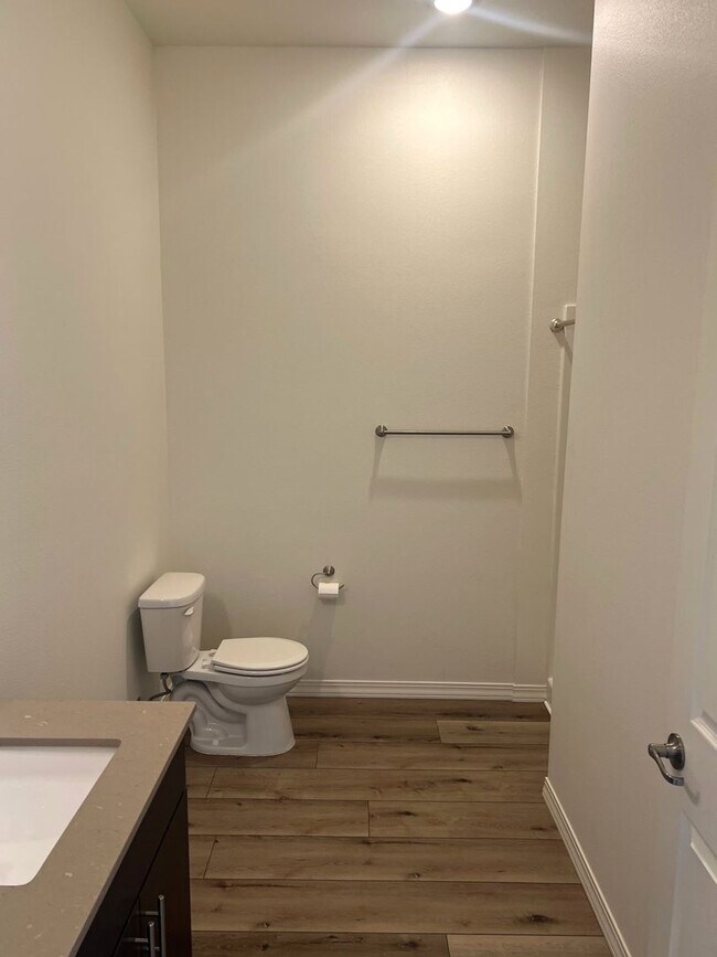 Building Photo - Evergreen Multiplex