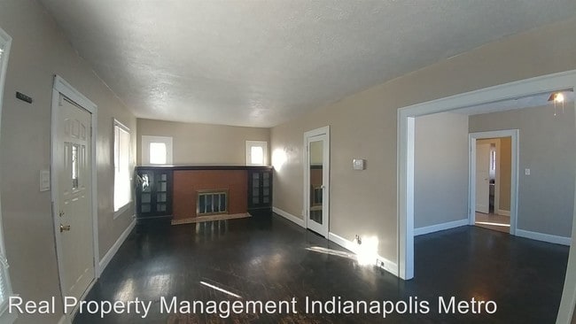 Building Photo - 2 br, 1 bath House - 668 N Temple Ave.