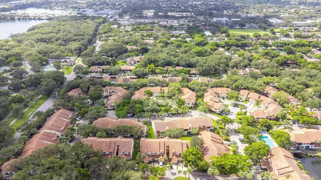 Building Photo - 3351 Emerald Oaks Dr