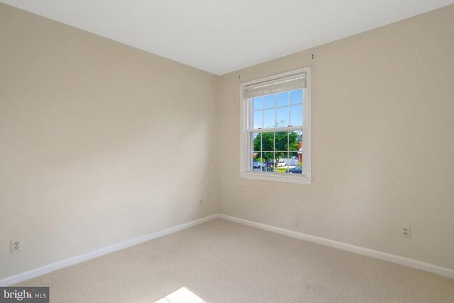 Building Photo - 7623 Arlen St