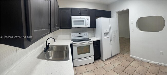 Building Photo - 9810 SW 165th Terrace