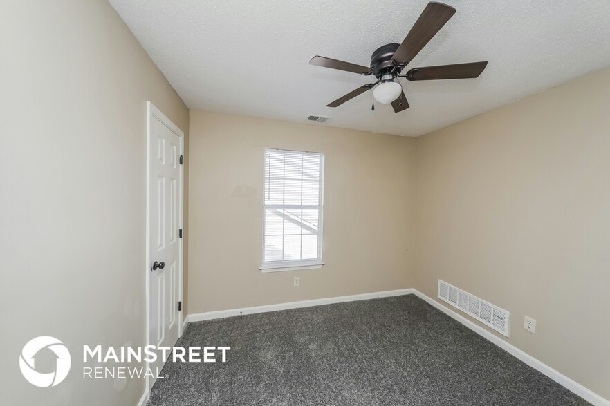 Building Photo - 4663 Royal View Dr