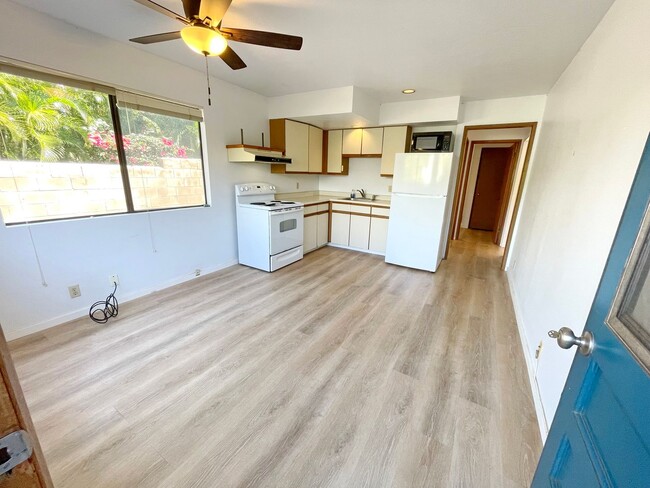 Building Photo - South Maui 2 Bedroom / 1 Bathroom Unfurnished downstairs unit  - Almost all Utiilities included! ...