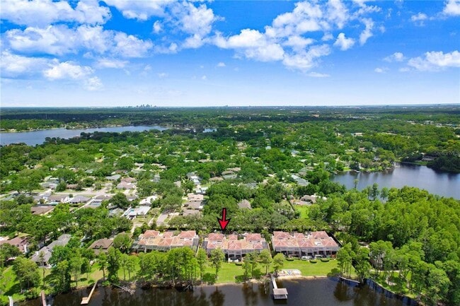 Building Photo - 3145 Lake Ellen Dr