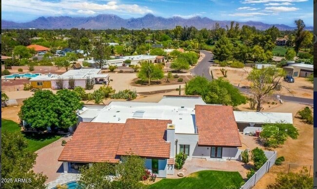 Building Photo - 11212 N Sundown Dr