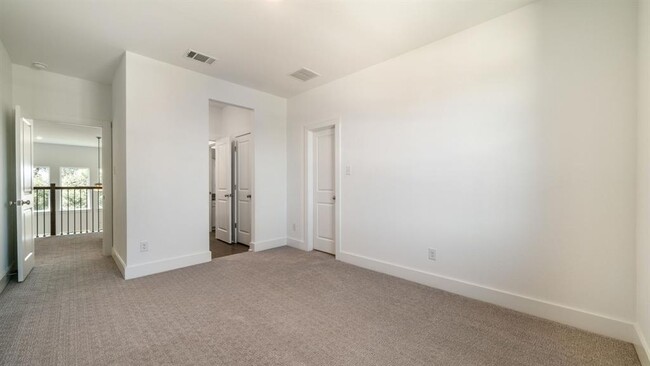 Building Photo - 1412 Mulberry Oak Ln