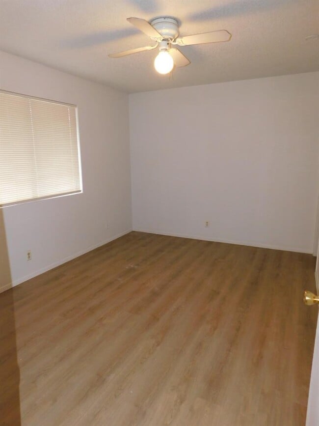 Building Photo - 1708 Horseshoe Cir