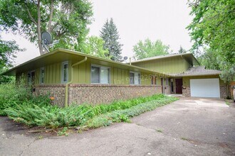 Building Photo - 1115 Juniper Ct