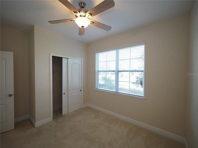 Building Photo - 995 Molly Cir