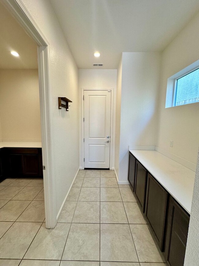 Building Photo - Copper View at Carmella Ranch | 3 Bed + 3 Car Garage Single Story Home