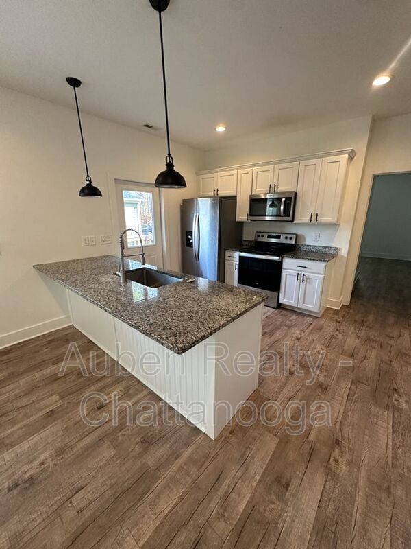 Building Photo - 1242 Browns Ferry Rd