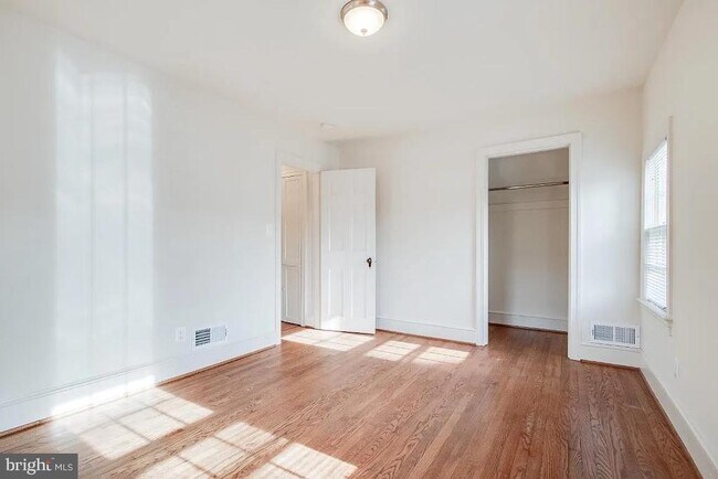 Building Photo - 1670 N Longfellow St