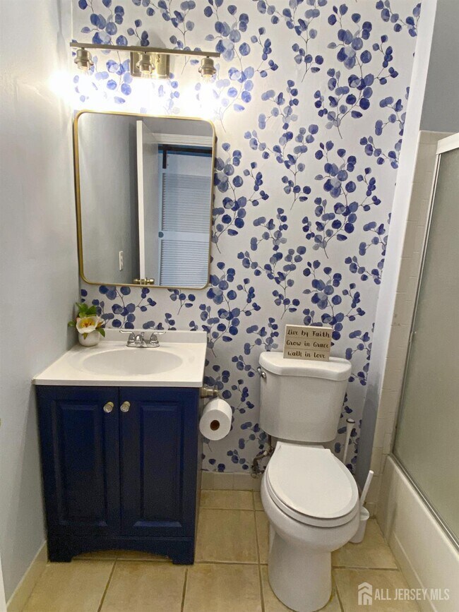 Building Photo - 5062 Beech Ct