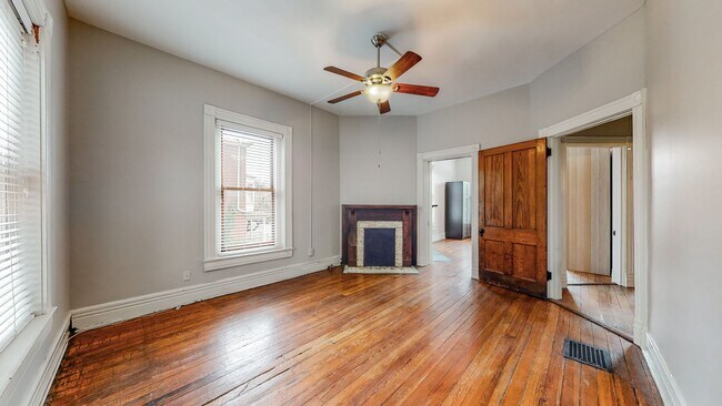 Building Photo - 1355 S Brook St