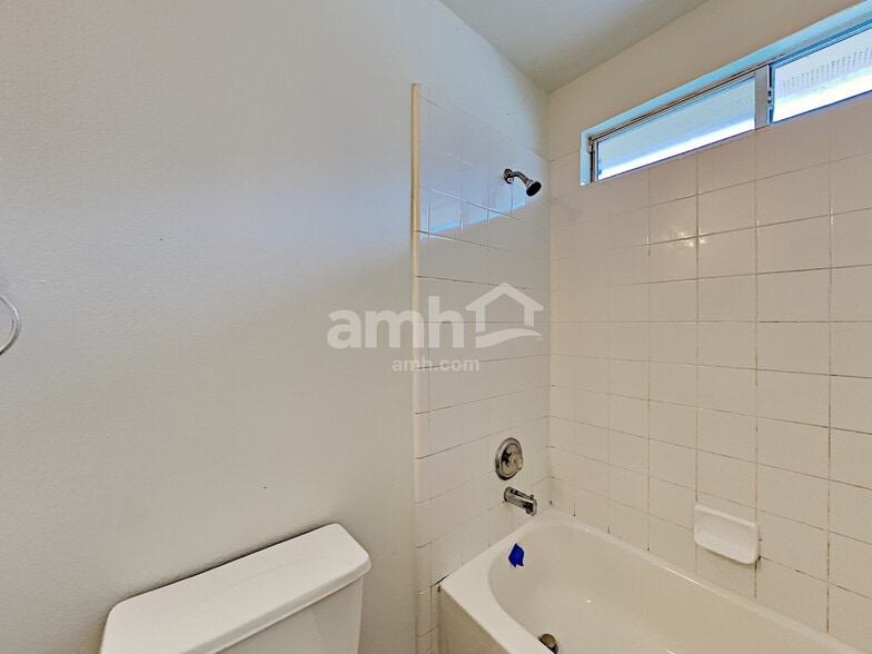 Building Photo - 7322 Blazar Way