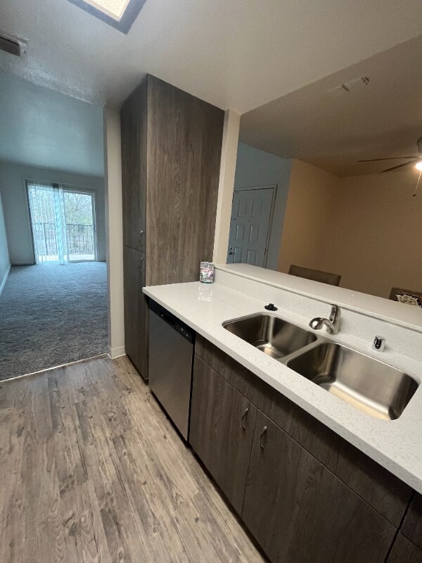 Building Photo - 9237 Elk Grove Florin Rd
