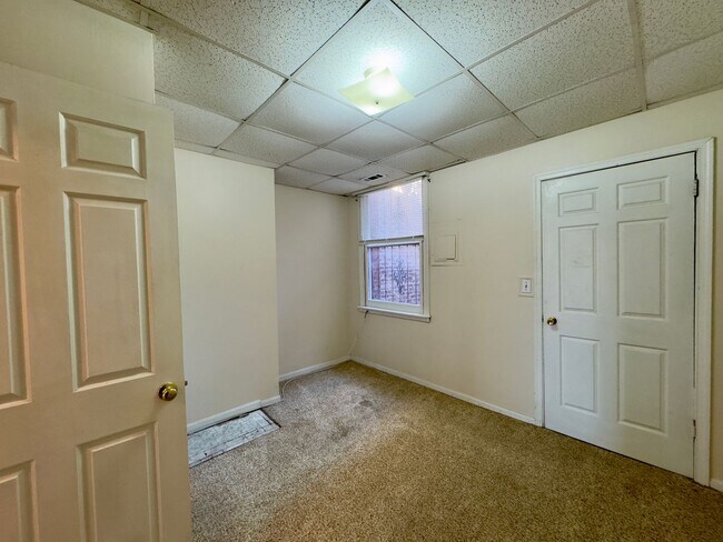 Building Photo - 1611 St Paul St