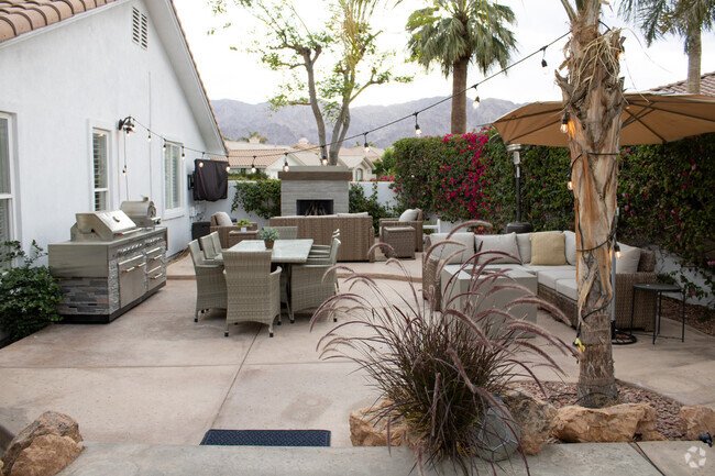 Building Photo - 50240 Spyglass Hill Dr