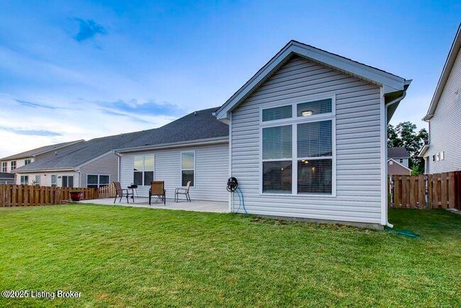 Building Photo - 16982 Green Crest Ln