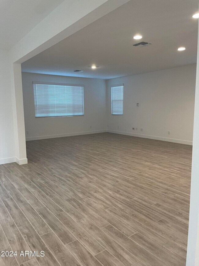 Building Photo - 21289 E Superstition Dr