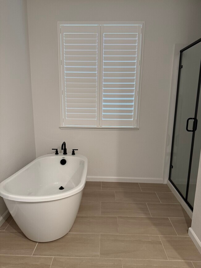 Building Photo - 1580 Blue Moon Ln