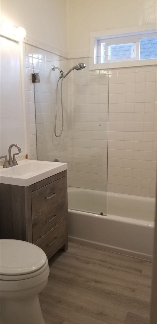 Building Photo - Outside Leasing - 1035-1039A Sanchez Street