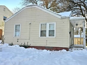 Building Photo - 1213 Fremont St