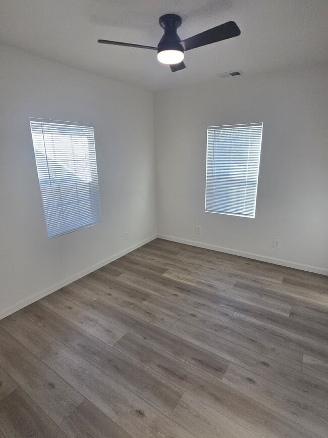 Building Photo - "Newly and beautifully remodeled 3-Bed Gem on Denmark Street!"