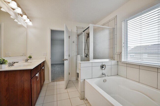 Building Photo - 6138 Prosen Dr