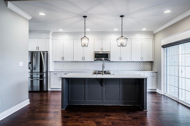 Building Photo - 456 Adalynn Cir