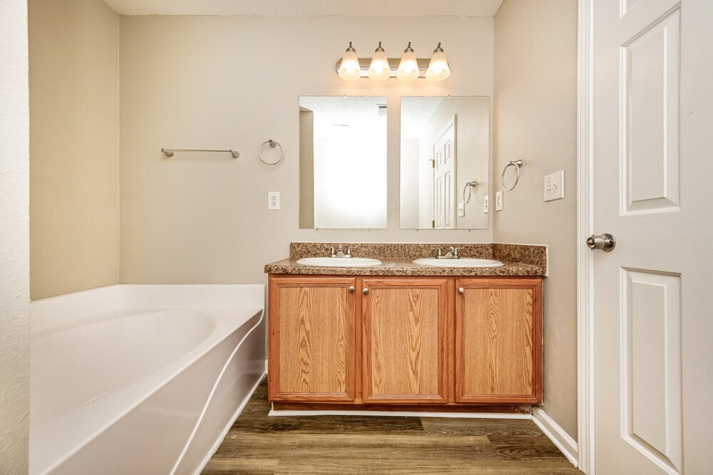 Building Photo - 1119 St Phillips Ct