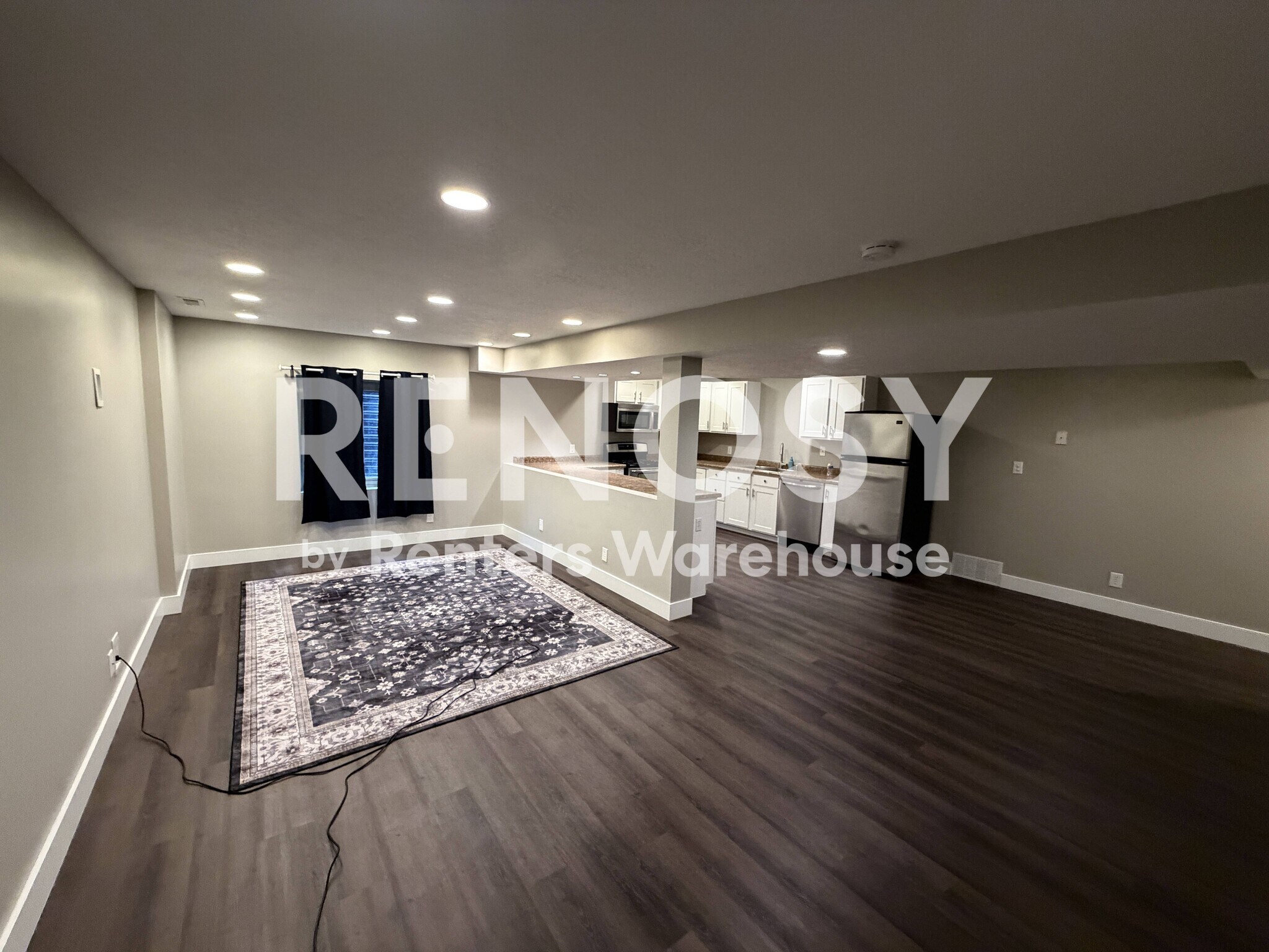 Building Photo - 3891 E Cunninghill Dr