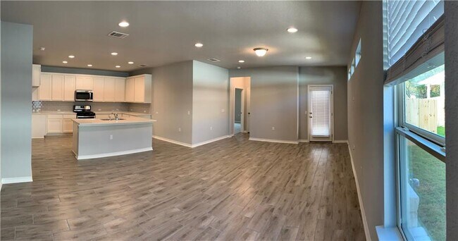 Building Photo - 1317 Ambler Dr