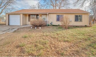 Building Photo - 1009 Apache Dr